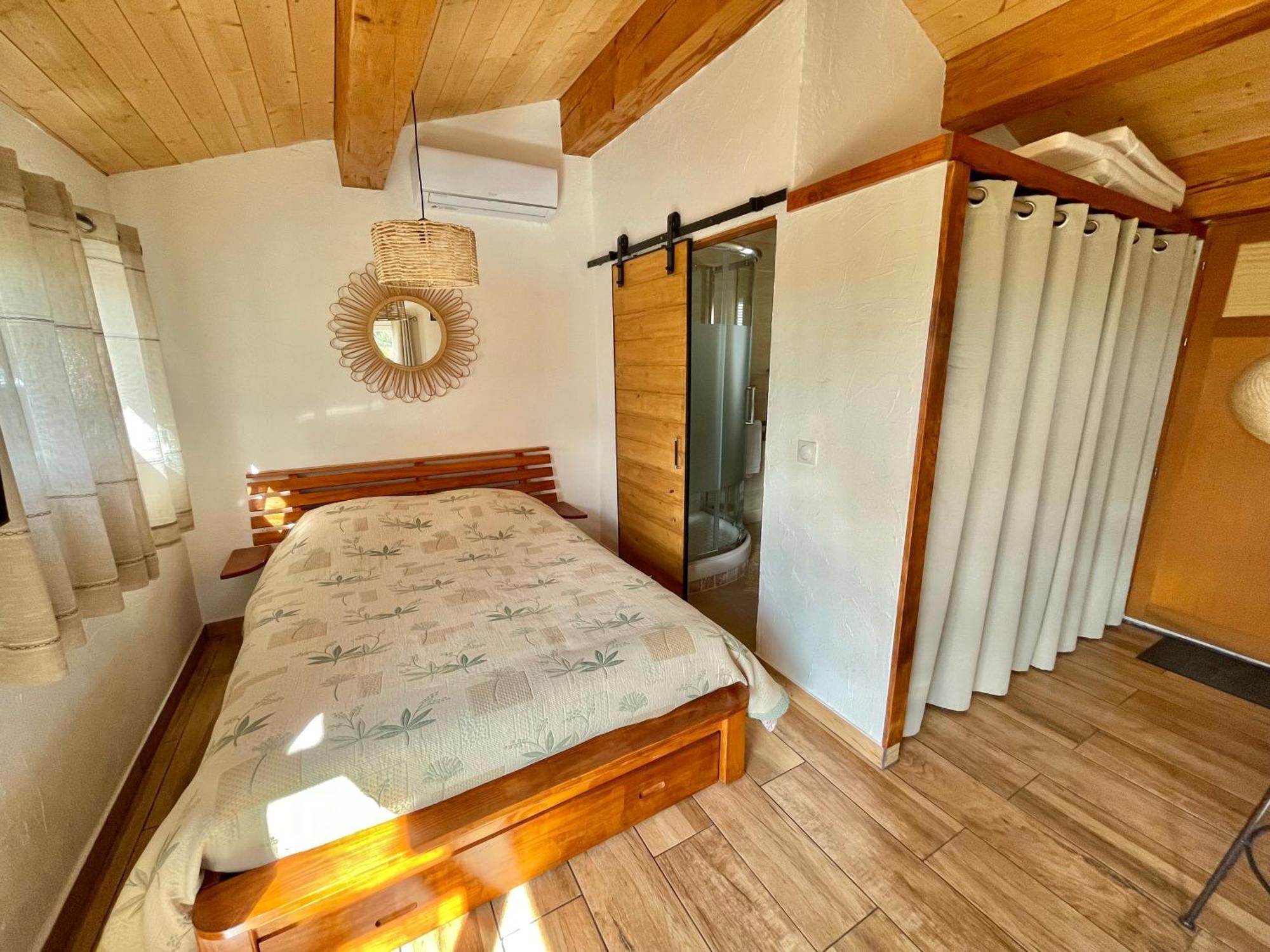 De L'auxineill Holiday home Castelnou